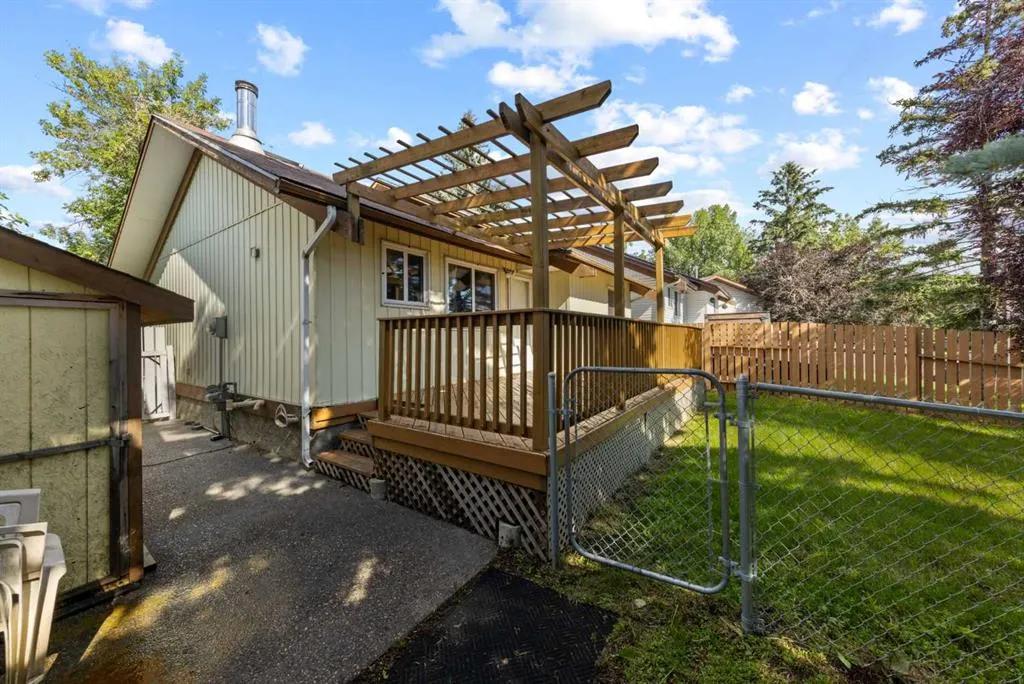 132 Whitehill Place NE