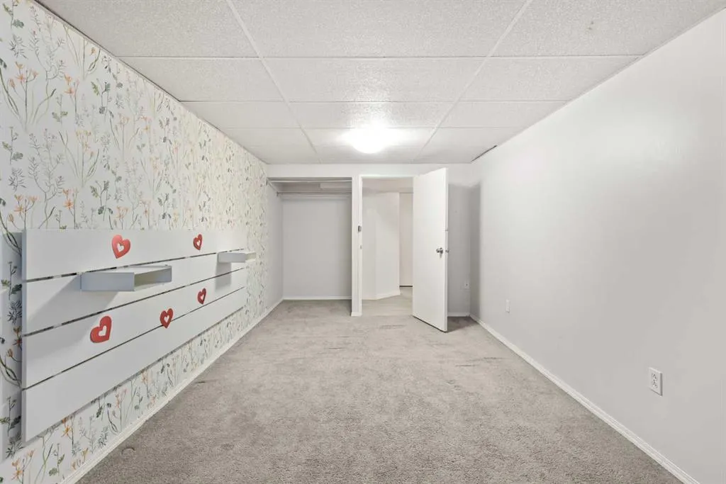132 Whitehill Place NE