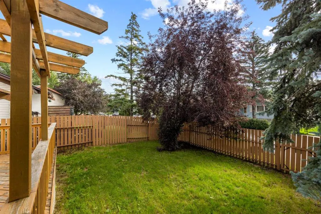 132 Whitehill Place NE