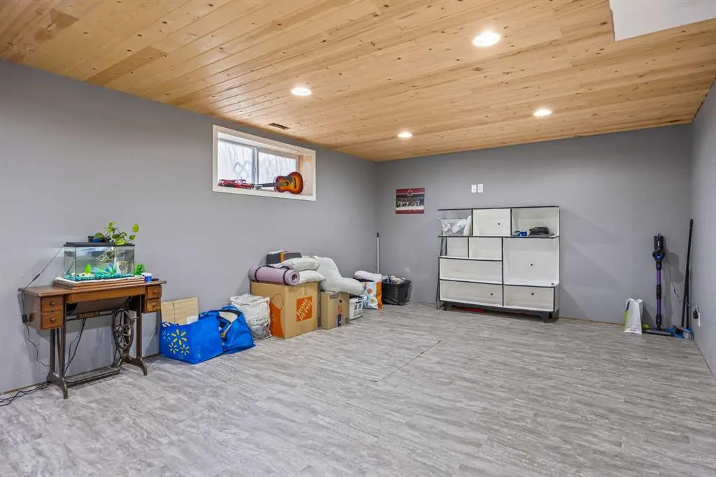303 Westmount Court