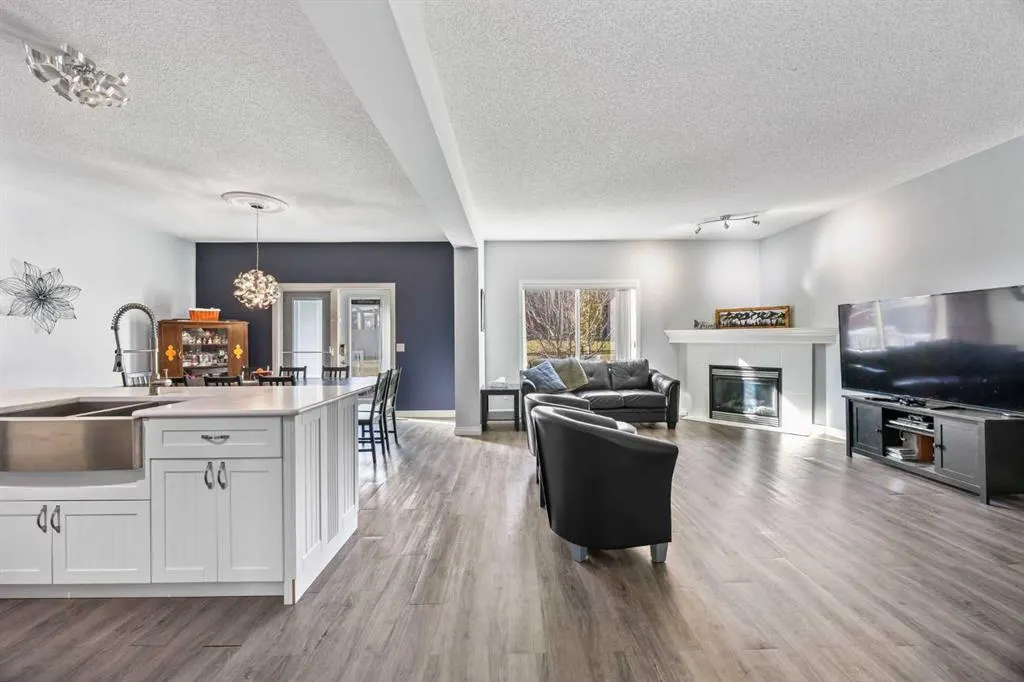 303 Westmount Court