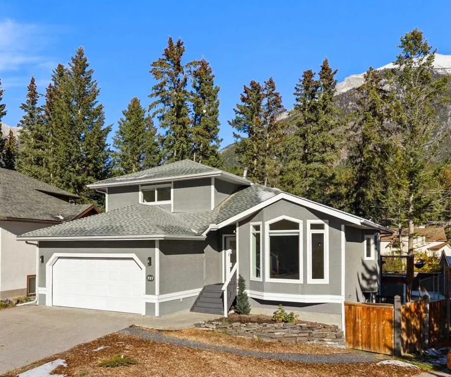 327 Canyon Close