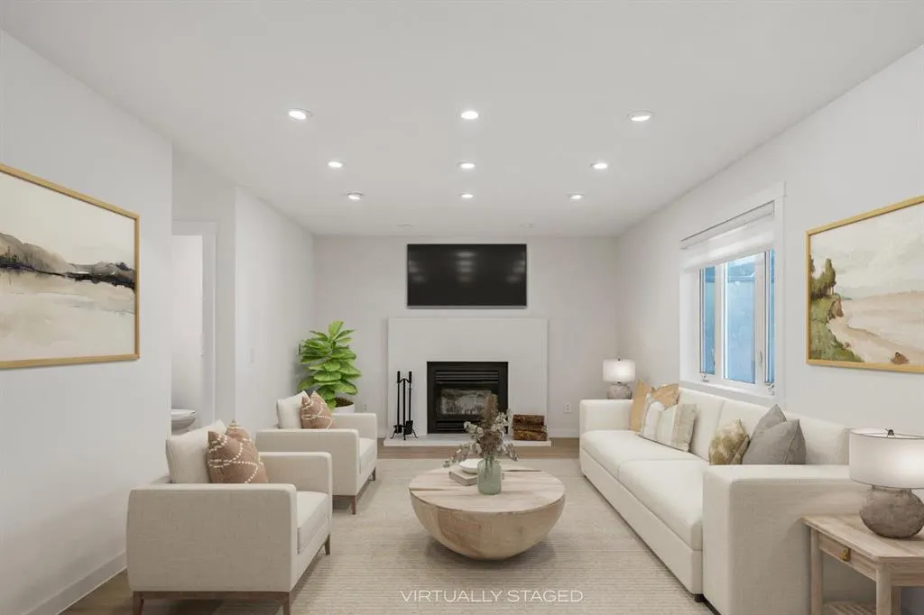 327 Canyon Close