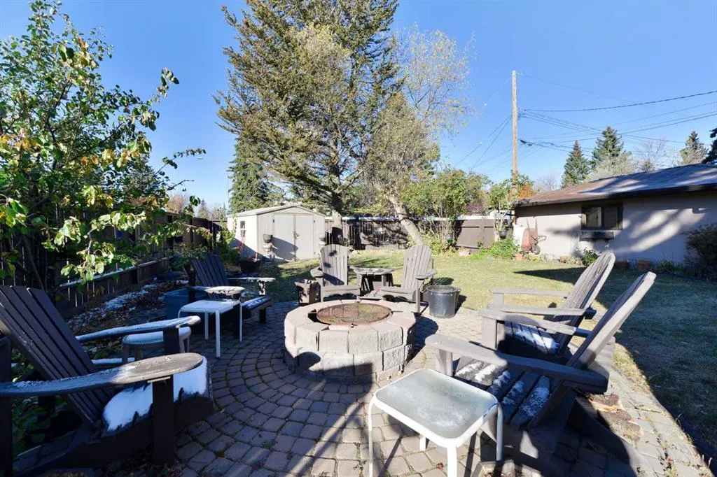 87 Gladeview Crescent SW