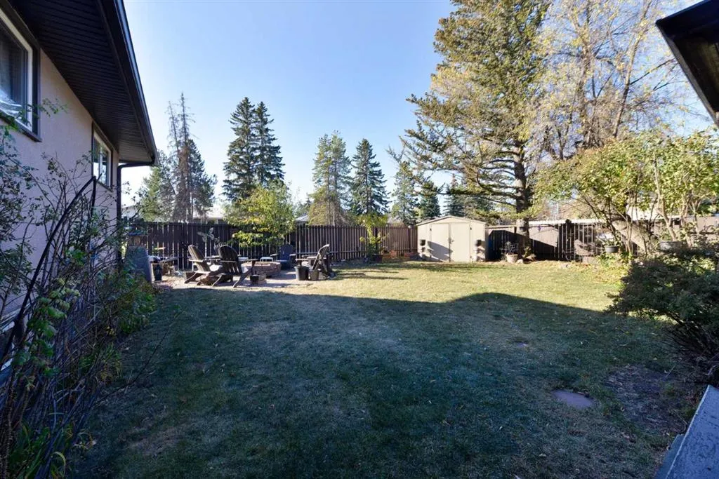 87 Gladeview Crescent SW