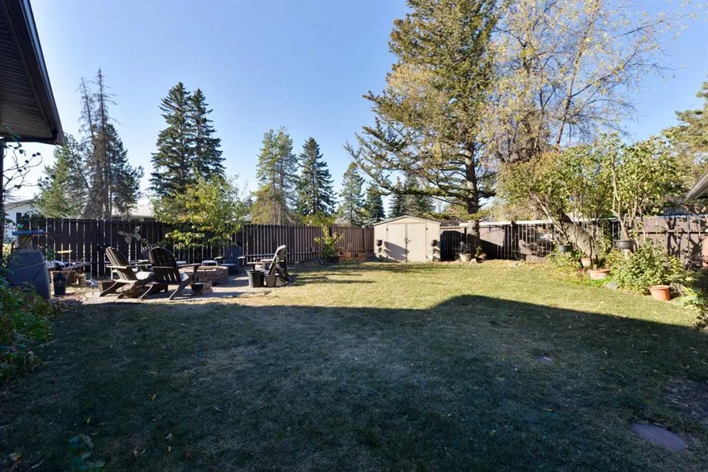87 Gladeview Crescent SW