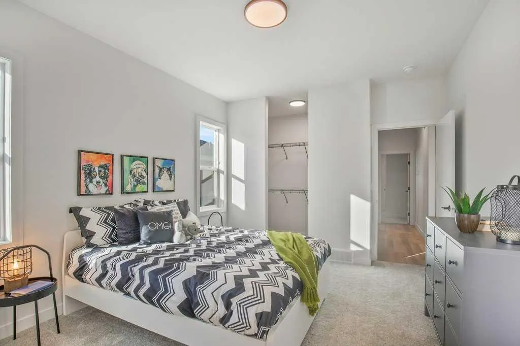 114 Gray Close