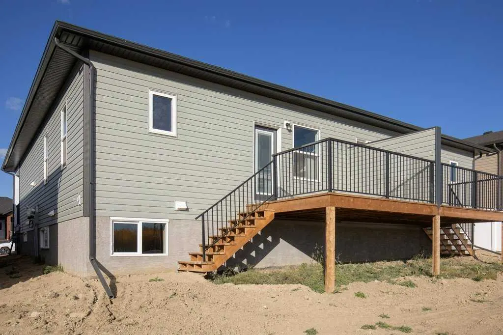 114 Gray Close
