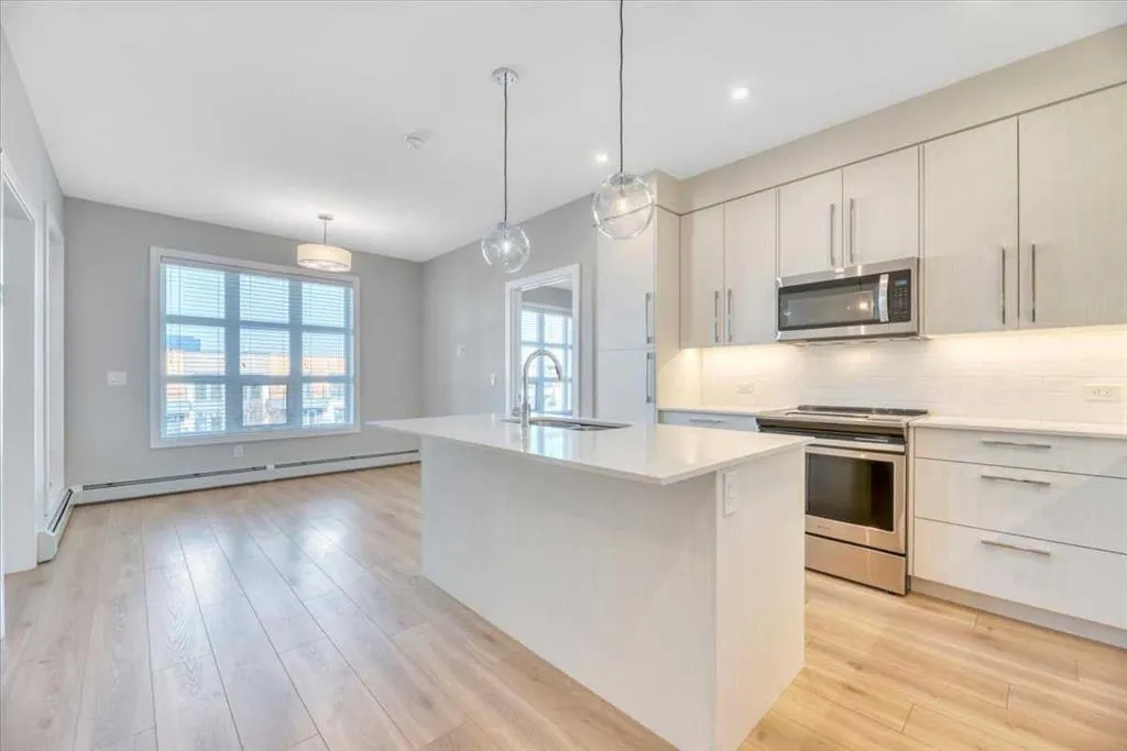 383 Smith Street NW, #311