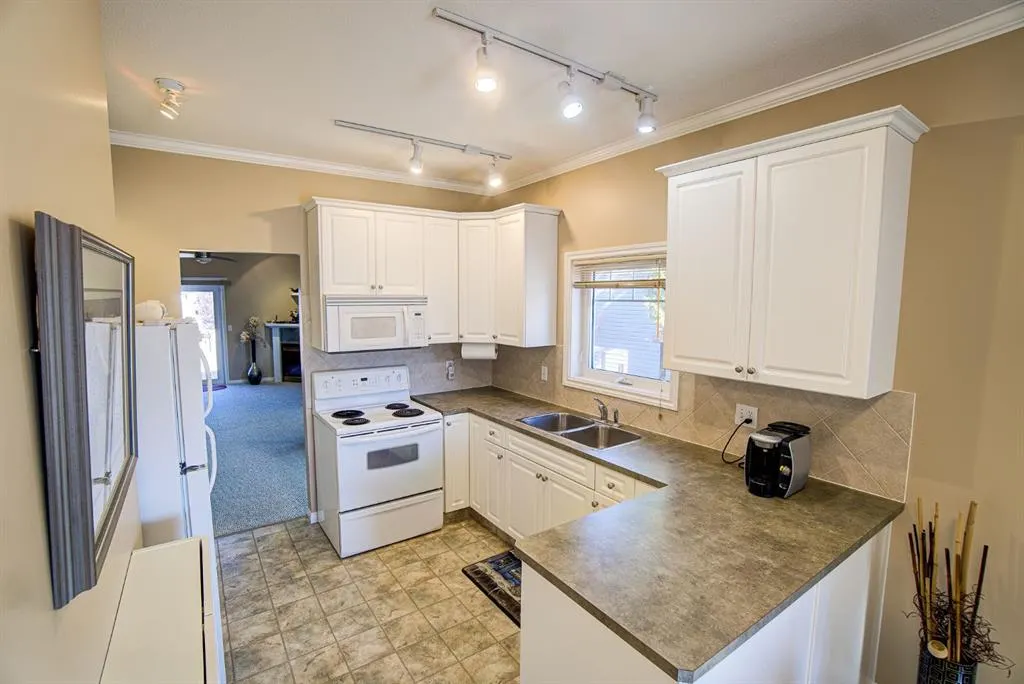 22 Skyline Mews