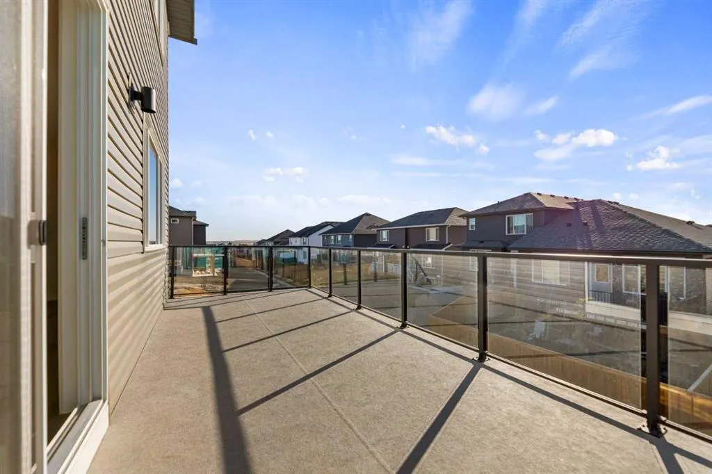 86 Emerson Crescent