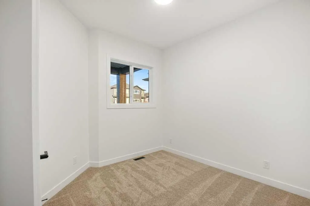 116 Gray Close