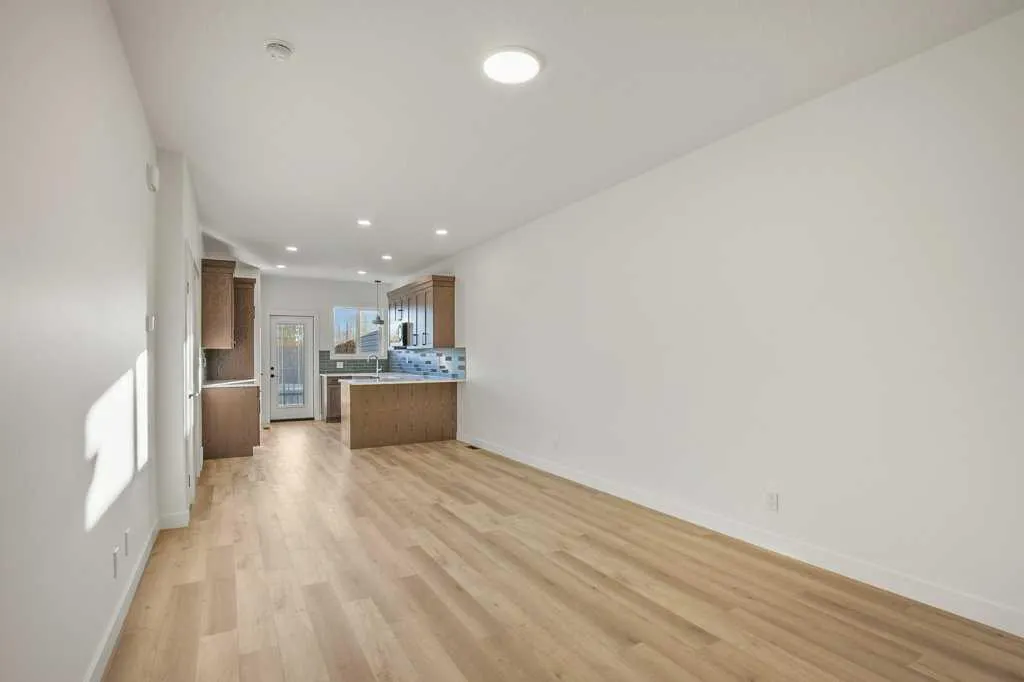 116 Gray Close