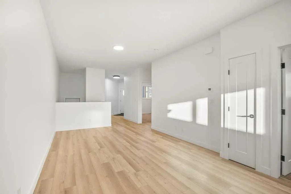 116 Gray Close
