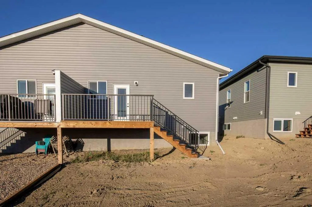 116 Gray Close