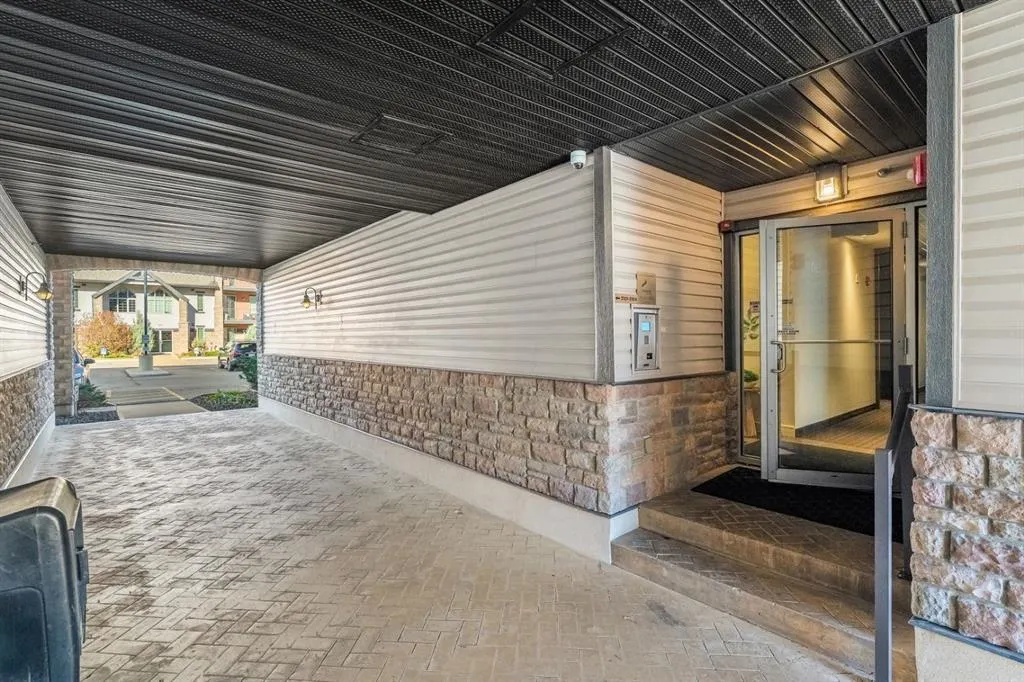 15 Sunset Square, #3106