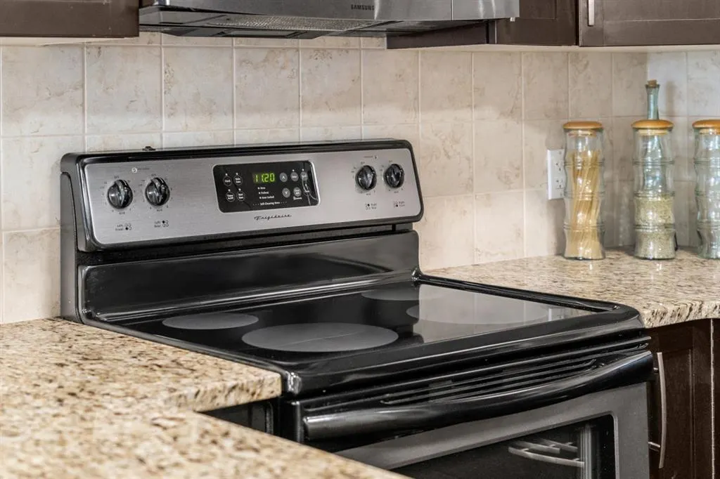 15 Sunset Square, #3106