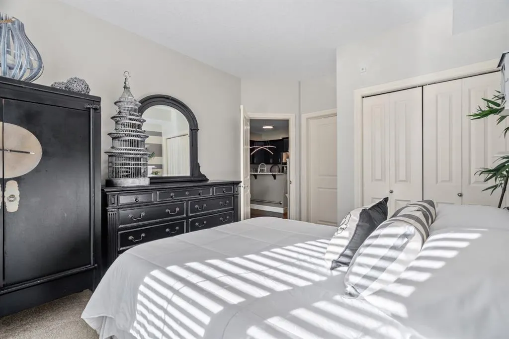 15 Sunset Square, #3106