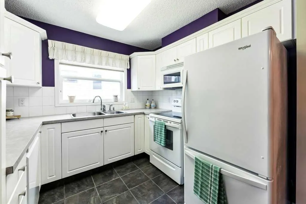 6800 Hunterview Drive NW, #215