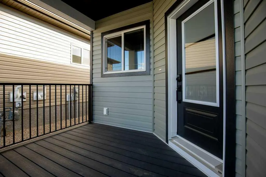 112 Gray Close