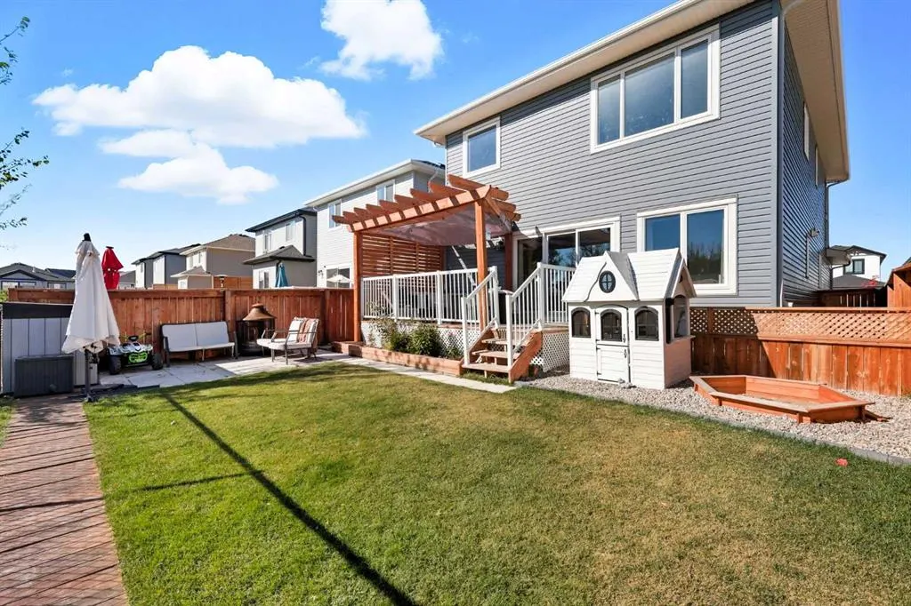 221 Wildrose Drive