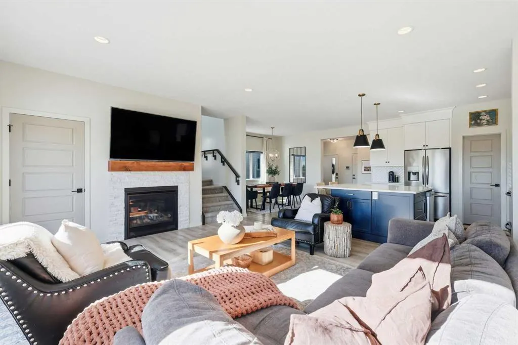 221 Wildrose Drive