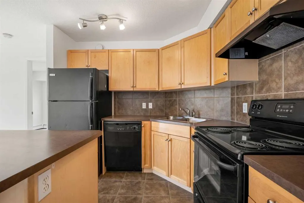 2000 Applevillage Court SE, #416