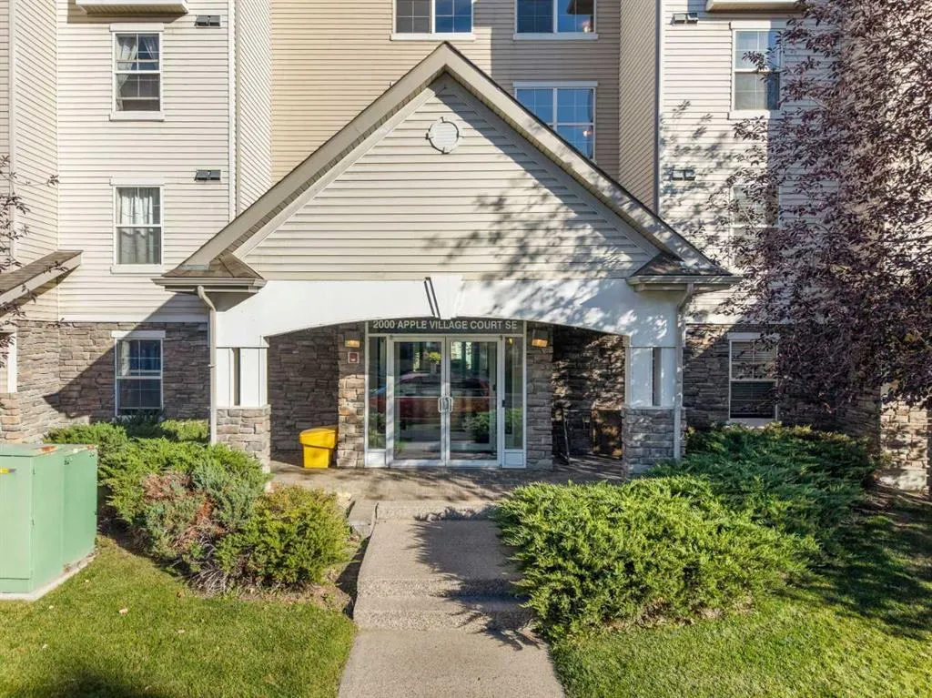 2000 Applevillage Court SE, #416