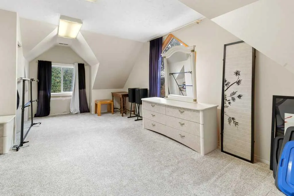 9 Ockley Close