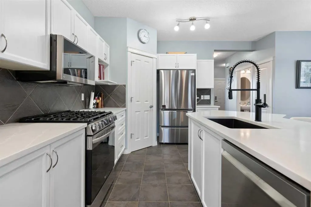 157 Morningside Gardens SW