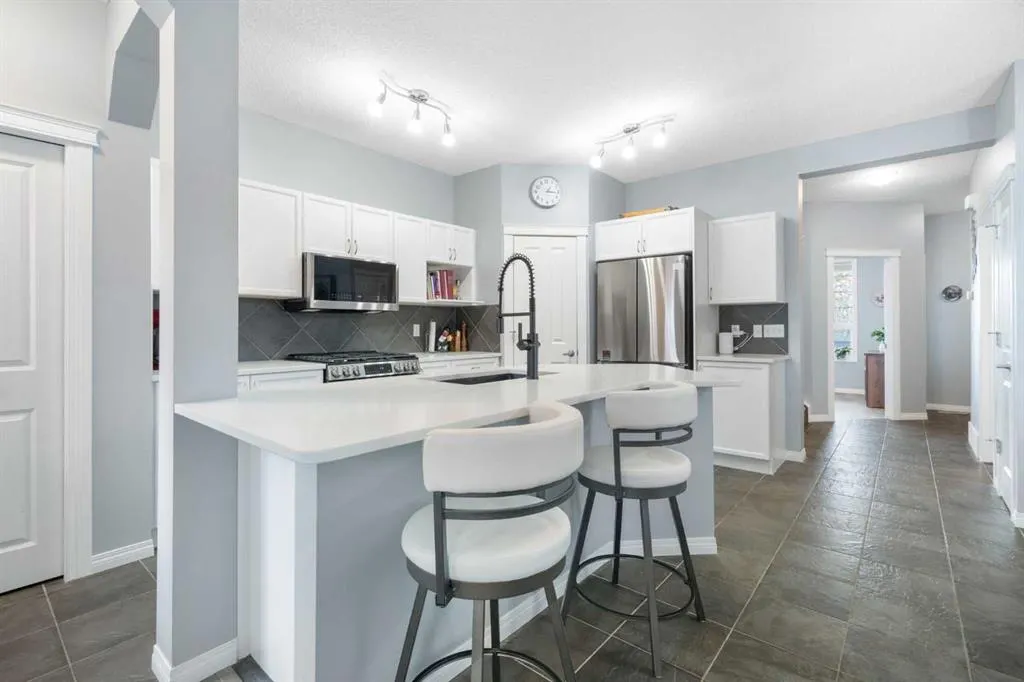 157 Morningside Gardens SW