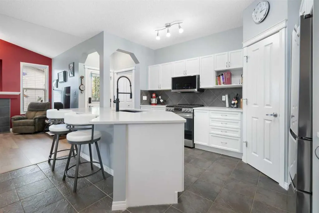 157 Morningside Gardens SW