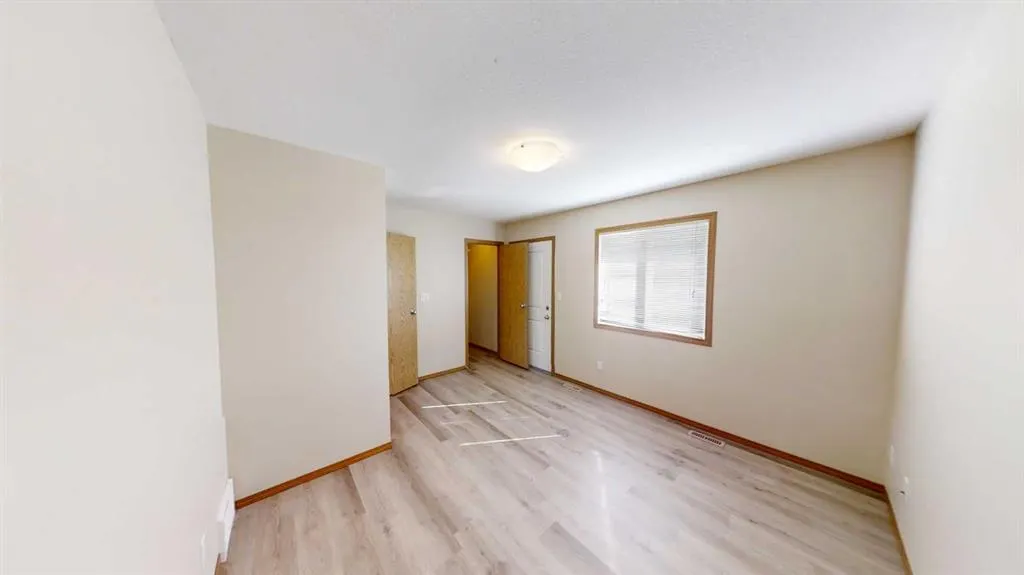 9225 93 Avenue, #305