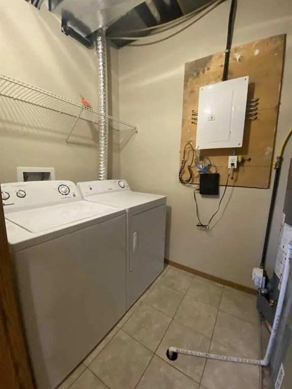 9225 93 Avenue, #305