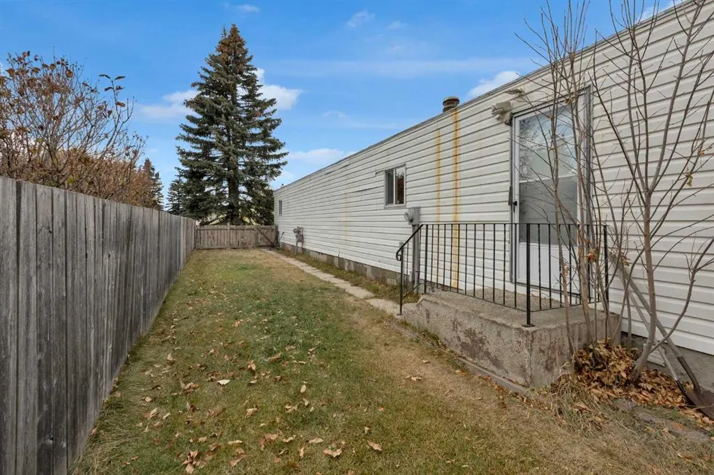 47 Huntstrom Drive NE