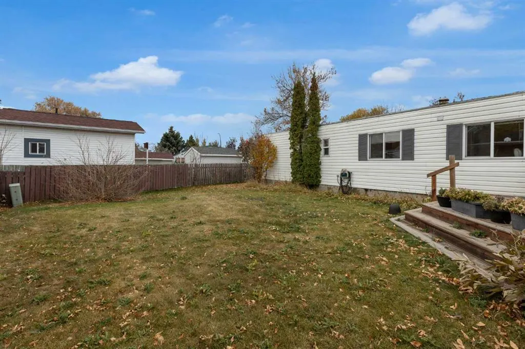 47 Huntstrom Drive NE