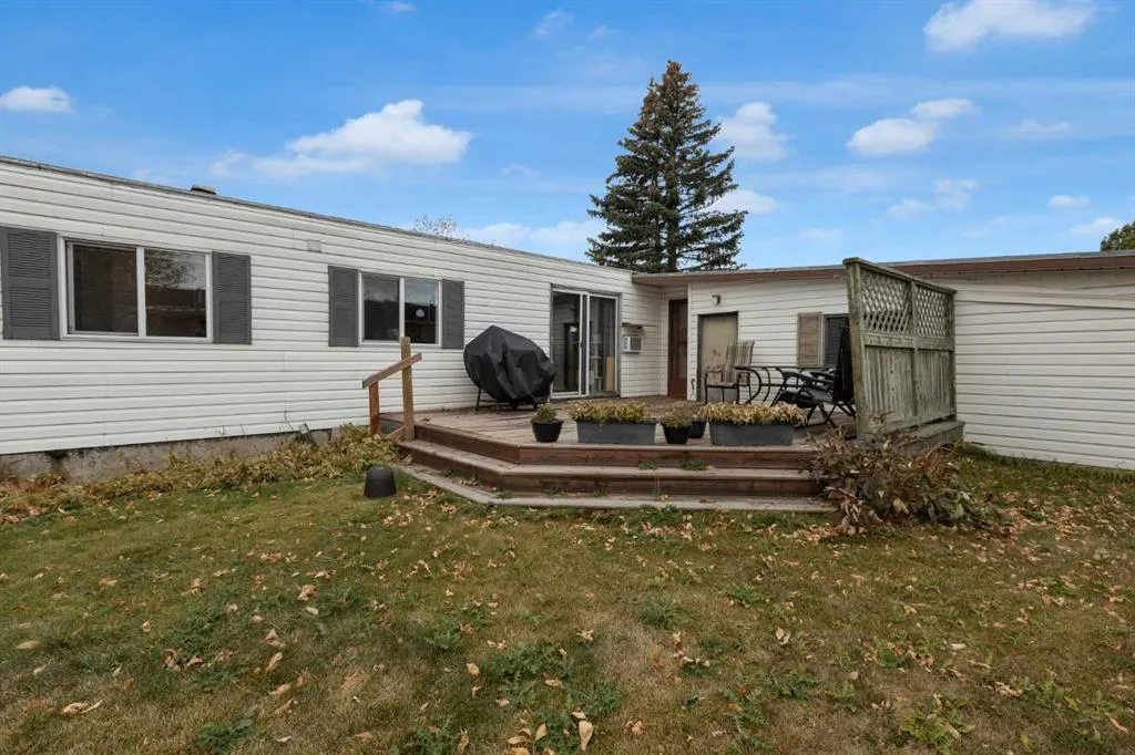 47 Huntstrom Drive NE