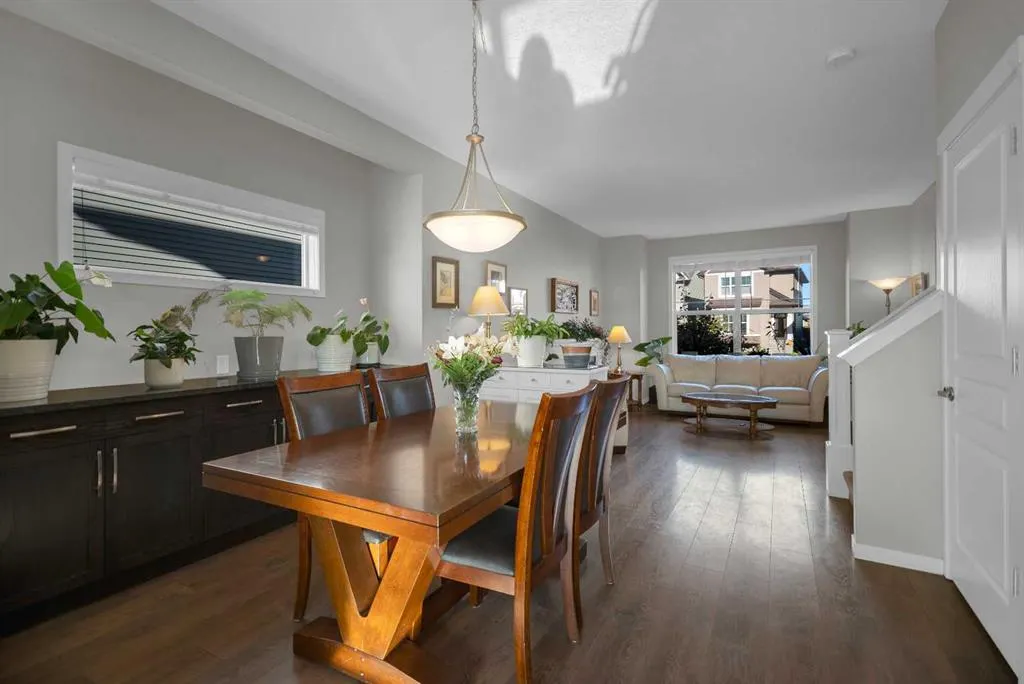 61 Cranford Place SE