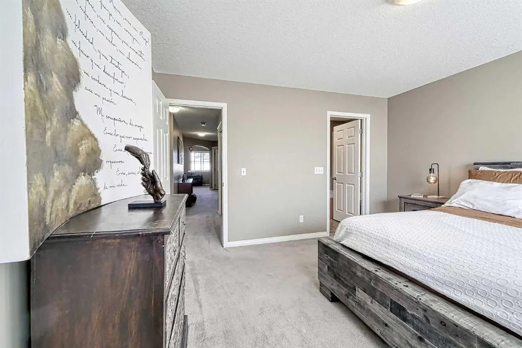 73 Everwoods Road SW
