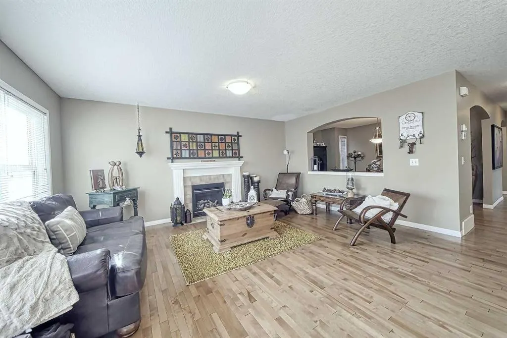 73 Everwoods Road SW