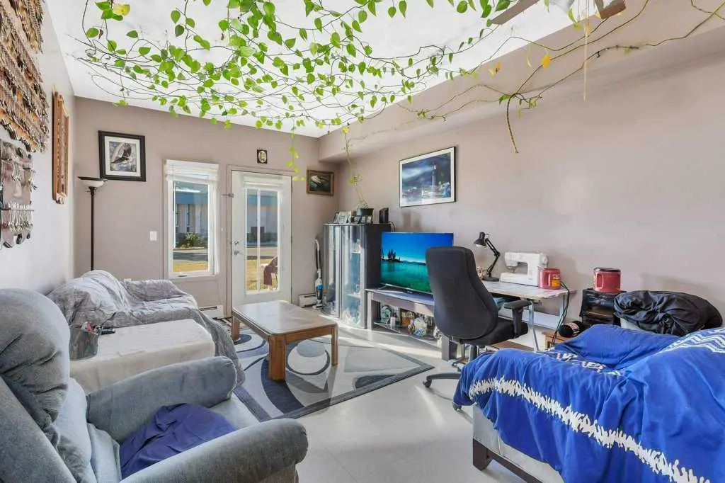 80A Kelloway Crescent, #108