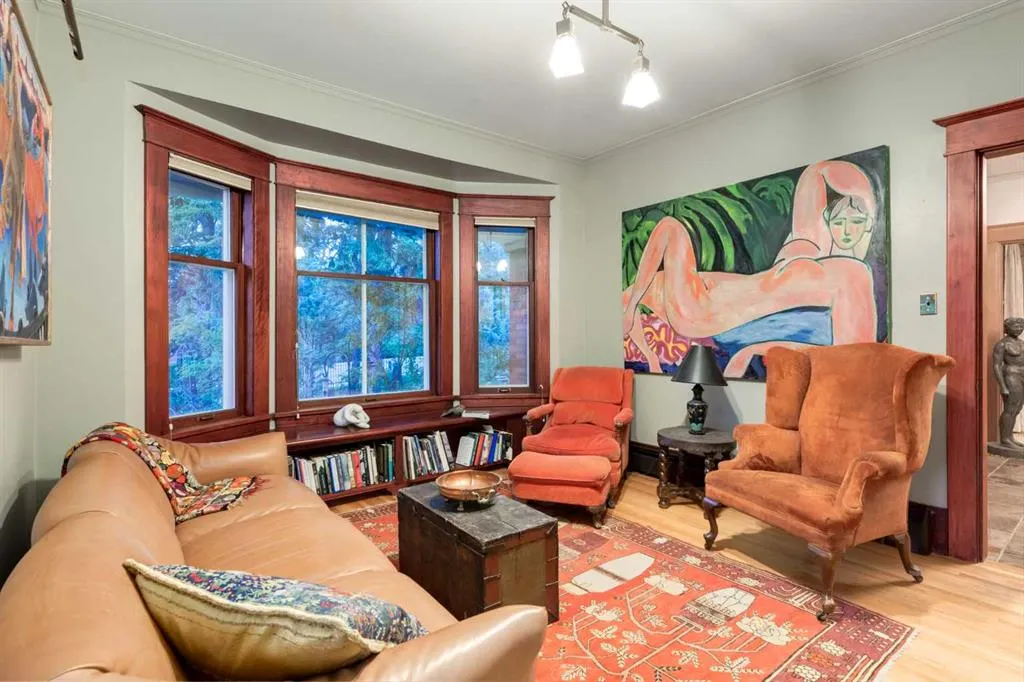 2209 Carleton Street SW