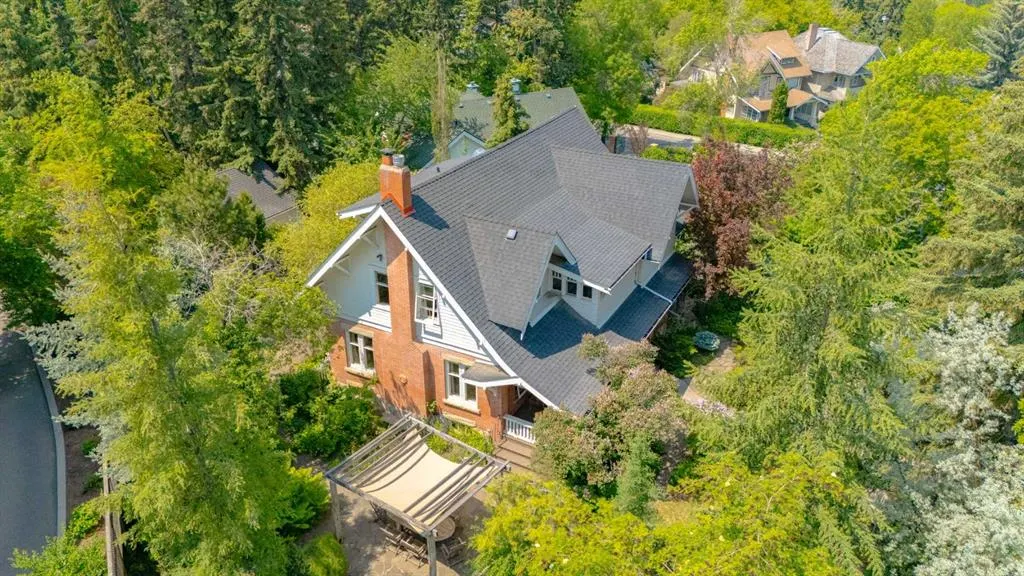 2209 Carleton Street SW