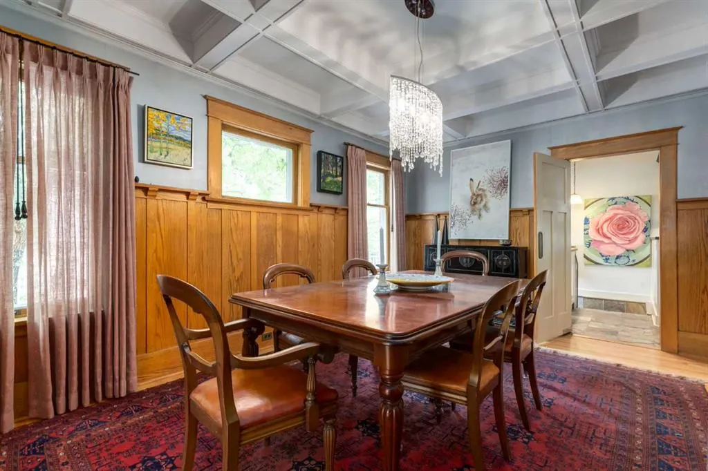 2209 Carleton Street SW