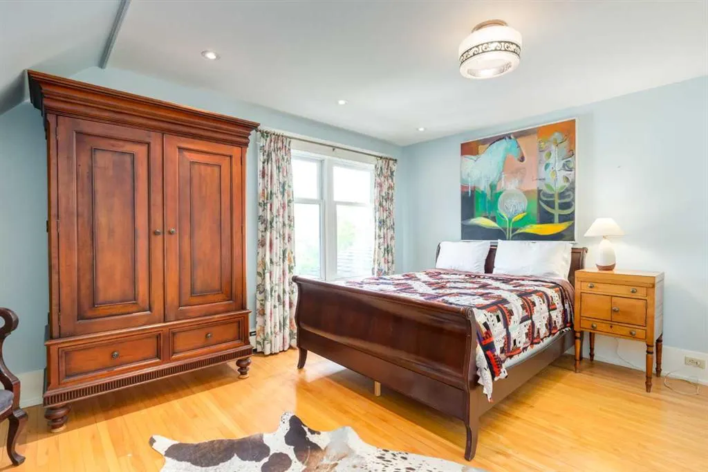 2209 Carleton Street SW
