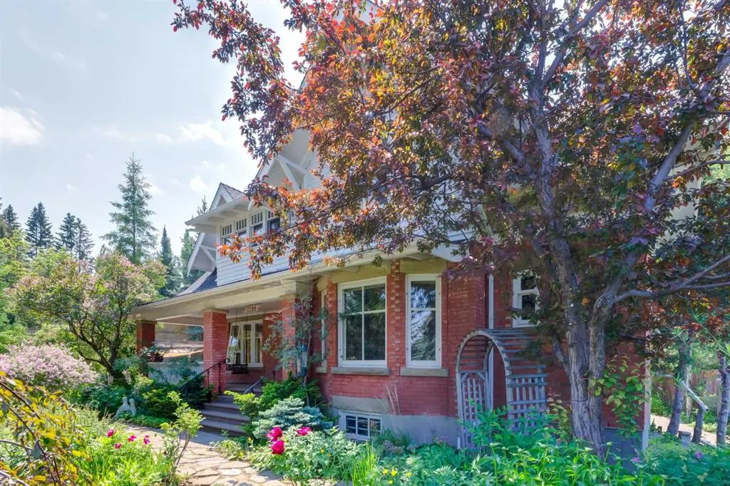 2209 Carleton Street SW