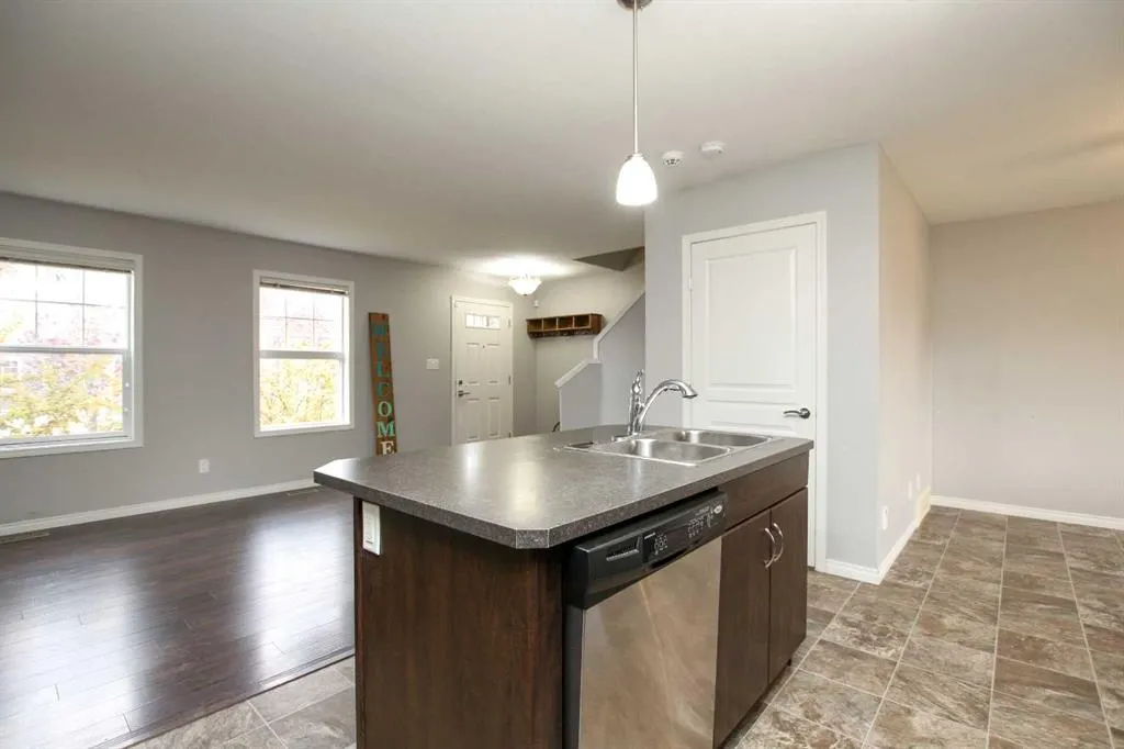 6 Rafferty Court