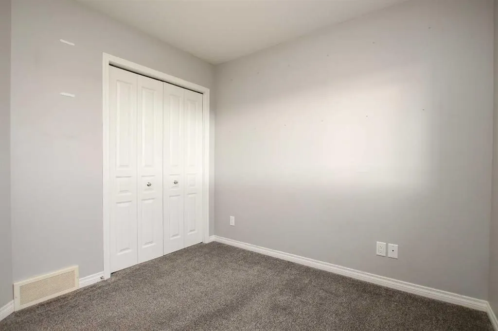 6 Rafferty Court