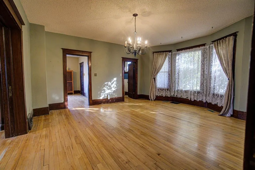 230066 Township Road 130