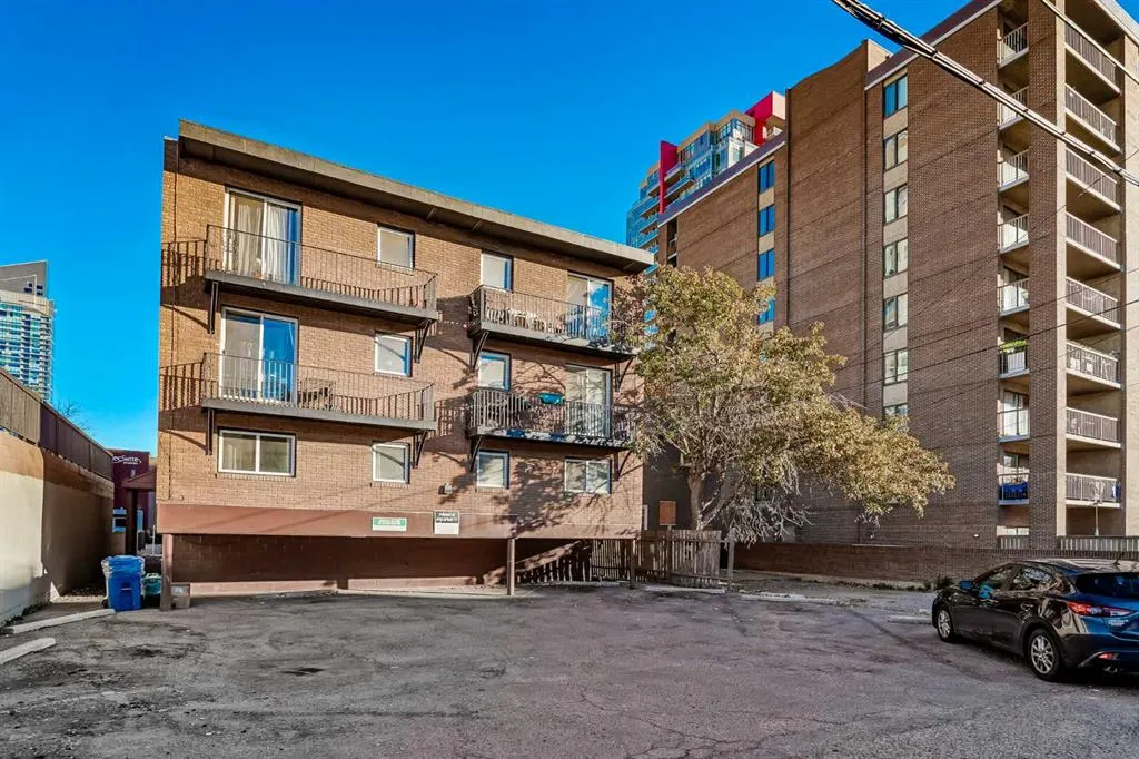 1027 Avenue SW, #101